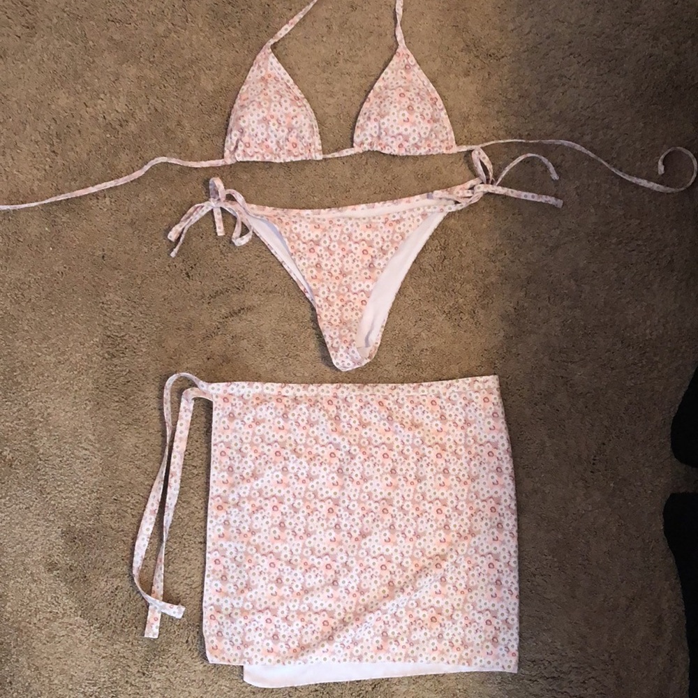 3 piece brand new bikini-never worn